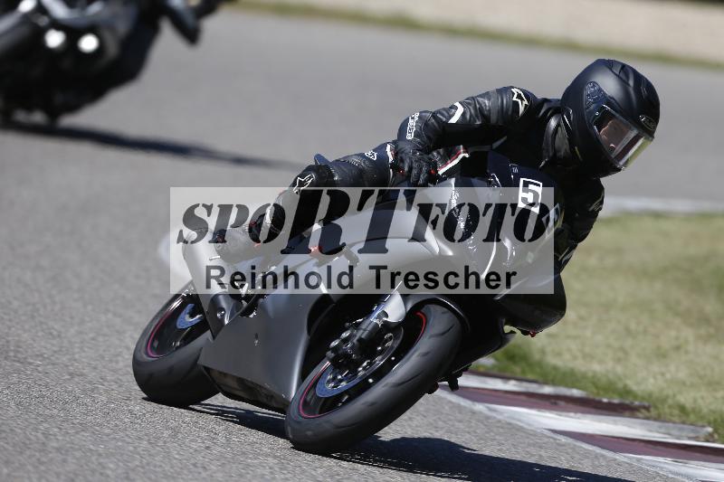 /15 22.05.2026  Plüss Moto Sport  Discover the Bike ADR /Gruppe gruen - Bike 1/53